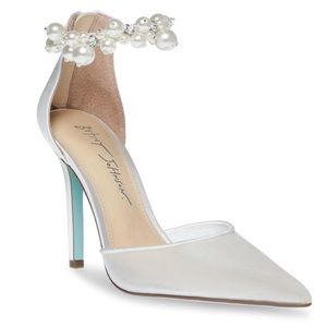 Betsy Johnson Ella’s Pump 8.5